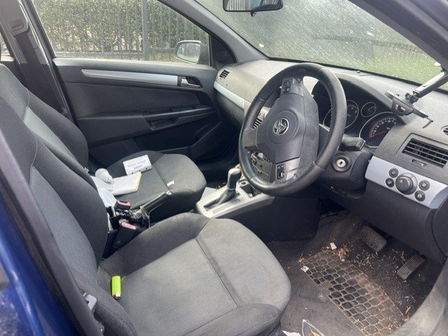 2006 Holden Astra CDX AH